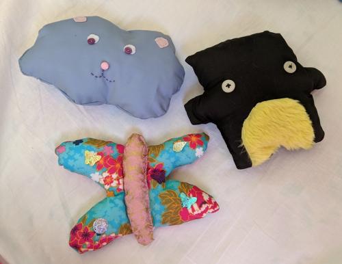 Kids art and craft class, making a soft toy 3