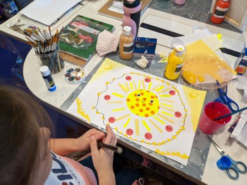 Kids art classes